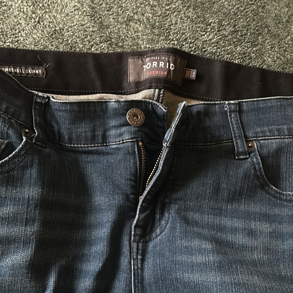 Jeans - Picture 2 of 6